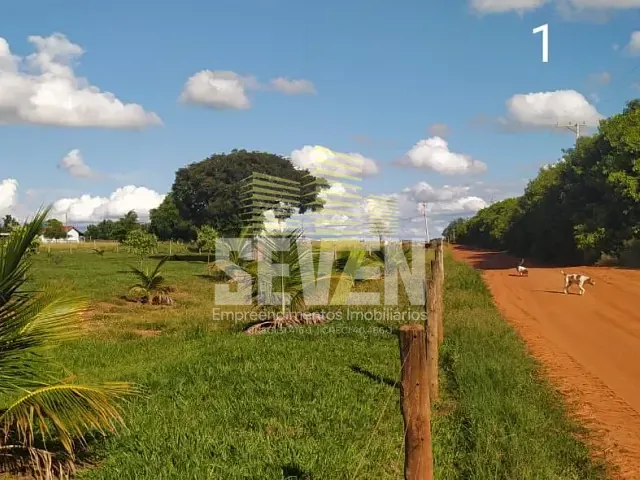 Sítio com 24200m² 3 quartos e 2 banheiros, à venda, no bairro Tibiriça em Bauru