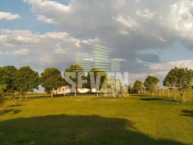 Sítio com 24200m² 3 quartos e 2 banheiros, à venda, no bairro Tibiriça em Bauru