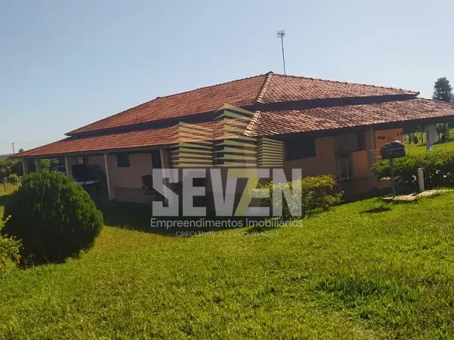 Sítio com 24200m² 3 quartos e 2 banheiros, à venda, no bairro Tibiriça em Bauru