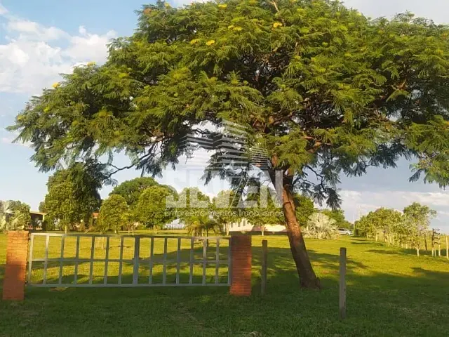 Sítio com 24200m² 3 quartos e 2 banheiros, à venda, no bairro Tibiriça em Bauru