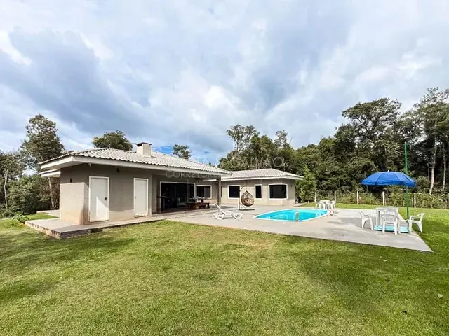 Sítio com 200m² 5 quartos e 4 banheiros, à venda, no bairro Zona Rural em Mandirituba