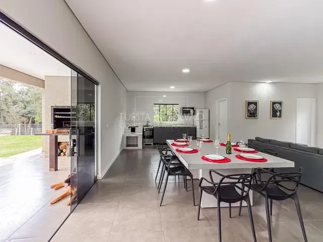 Sítio com 200m² 5 quartos e 4 banheiros, à venda, no bairro Zona Rural em Mandirituba