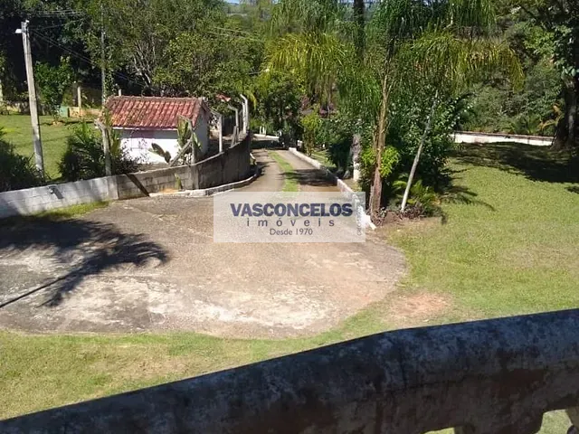 Sítio com 72600m² 3 quartos e 2 banheiros, à venda, no bairro Freitas em São José dos Campos