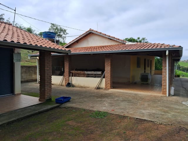 Sítio com 12000m² 3 quartos e 2 banheiros, à venda, no bairro Anhumas  em Anhumas