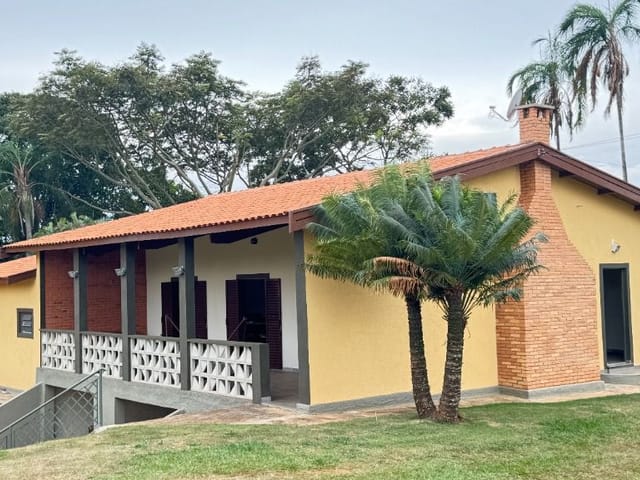 Sítio com 24200m² 3 quartos e 2 banheiros, à venda, no bairro Rio Tatuí em Tatuí