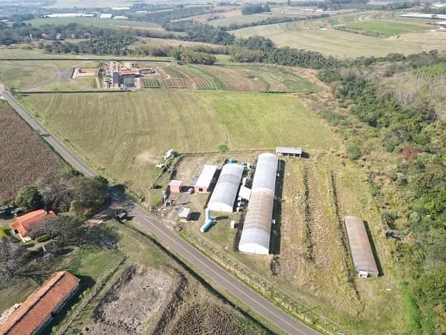 Sítio com 20662m², à venda, no bairro Fundão em Holambra