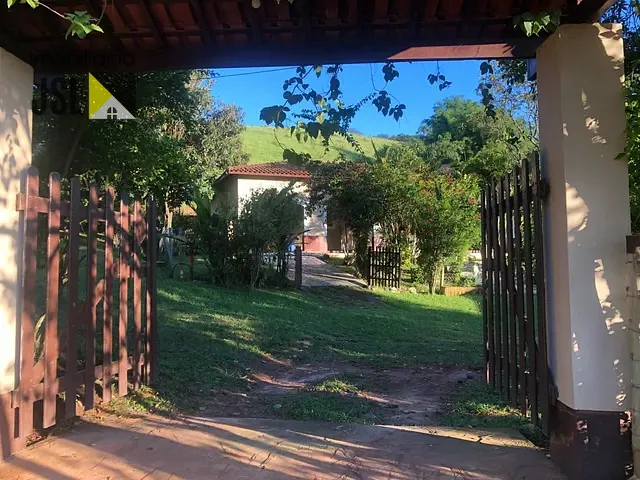 Sítio com 205700m² 3 quartos e 3 banheiros, à venda, no bairro Zona Rural em São Luiz do Paraitinga