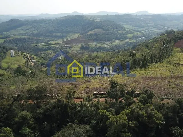 Sítio com 84214m², à venda, no bairro Linha Esperança em Itá