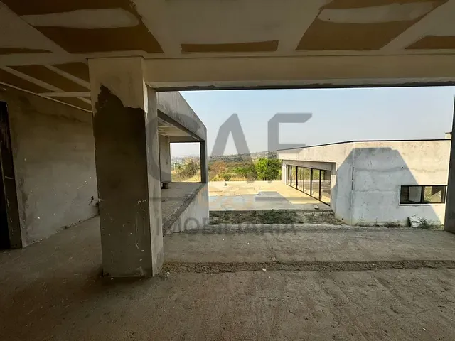Sítio com 22303m² 3 quartos e 5 banheiros, à venda, no bairro Camanducaia em Holambra