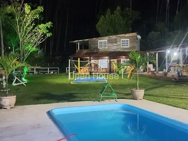 Sítio com 23000m² 3 quartos e 3 banheiros, à venda, no bairro Ipiabas em Piraí