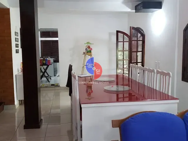 Sítio com 5000m² 4 quartos e 3 banheiros, à venda, no bairro Limoeiro em Guapimirim