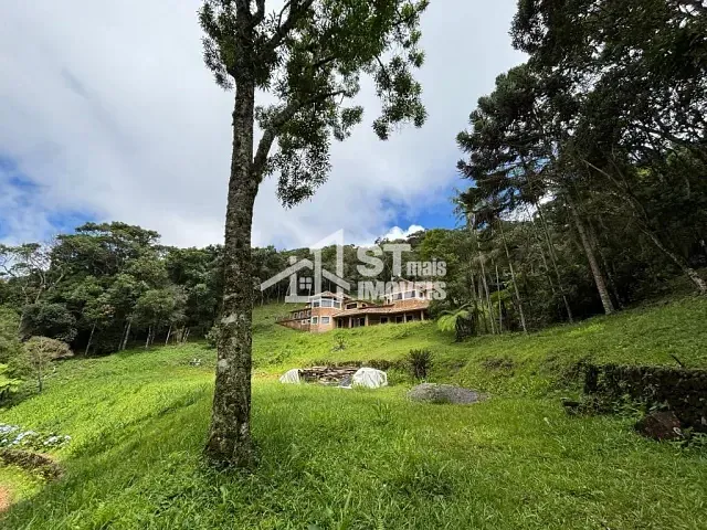 Sítio com 217800m² 5 quartos e 5 banheiros, à venda, no bairro Zona Rural em Andradas