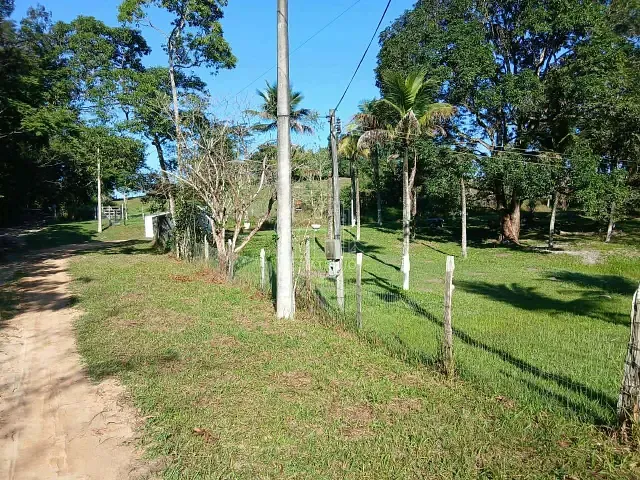 Sítio com 22620m² 4 quartos e 3 banheiros, à venda, no bairro Vale das Pedrinhas em Guapimirim