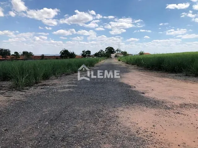 Sítio com 271040m², à venda, no bairro Centro em Mococa