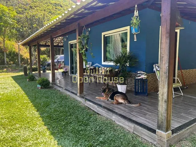 Sítio com 300000m² 4 quartos e 2 banheiros, à venda, no bairro Santa Isabel do Rio Preto em Valença