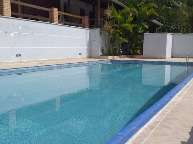 Sítio com 12000m² 4 quartos e 4 banheiros, à venda, no bairro Chácara Pavoeiro em Cotia