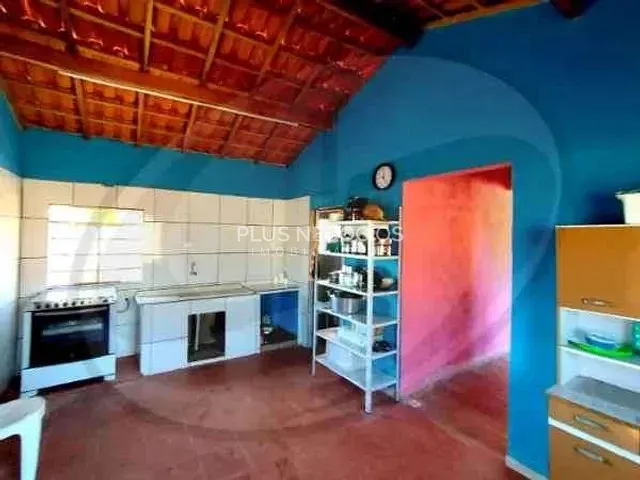 Sítio com 315m² 3 quartos e 3 banheiros, à venda, no bairro Centro em Capão Bonito