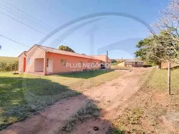 Sítio, 3 quartos, 314 m² - Foto 1