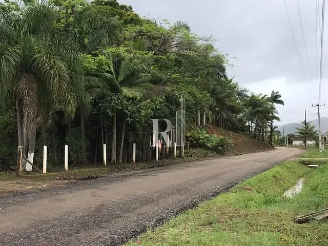Sítio 2 quartos e 1 banheiro, à venda, no bairro Oliveira em Tijucas