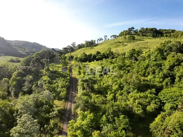 Sítio com 100m² 4 quartos e 3 banheiros, à venda, no bairro Barra do Tigre em Concórdia
