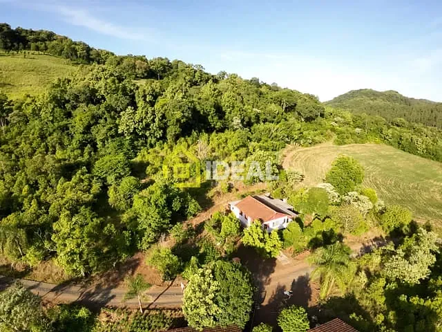 Sítio com 100m² 4 quartos e 3 banheiros, à venda, no bairro Barra do Tigre em Concórdia