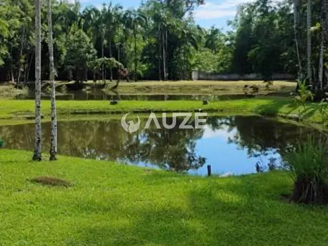 Sítio com 245m² 5 quartos e 6 banheiros, à venda, no bairro América de Cima em Morretes