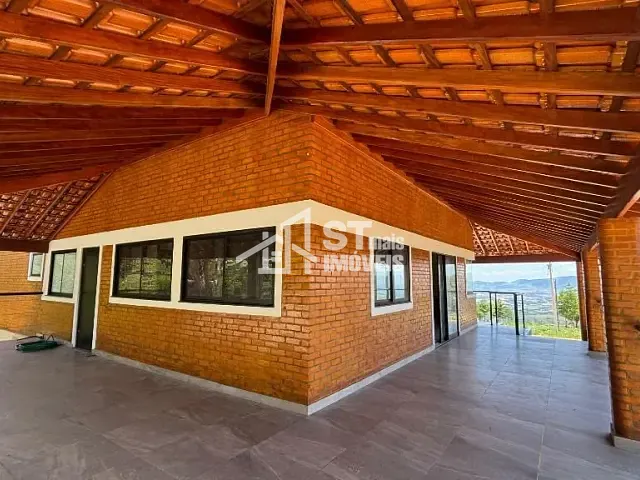 Sítio com 84700m² 2 quartos e 2 banheiros, à venda, no bairro Zona Rural em Andradas