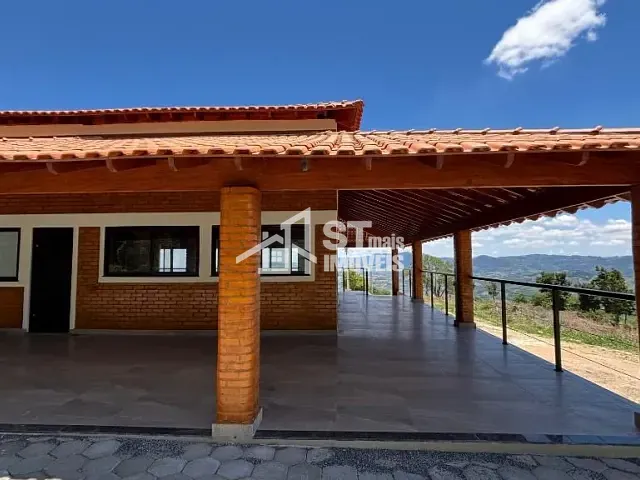 Sítio com 84700m² 2 quartos e 2 banheiros, à venda, no bairro Zona Rural em Andradas