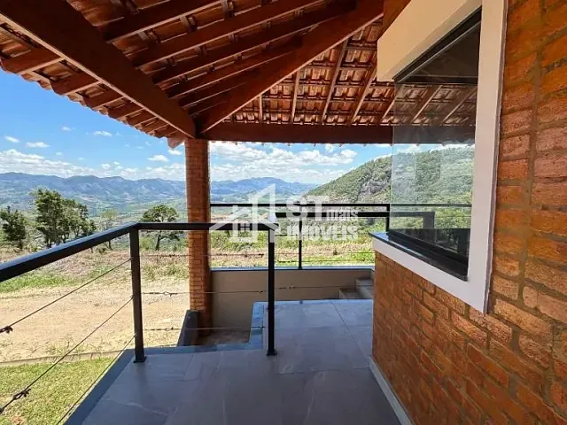 Sítio com 84700m² 2 quartos e 2 banheiros, à venda, no bairro Zona Rural em Andradas