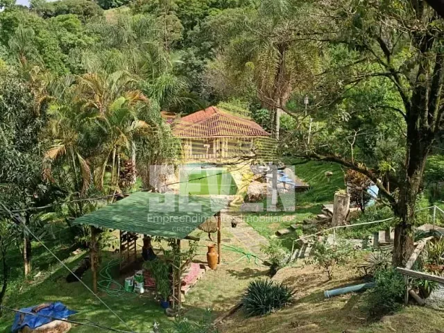 Sítio com 84500m², à venda, no bairro Piraporão em Piedade