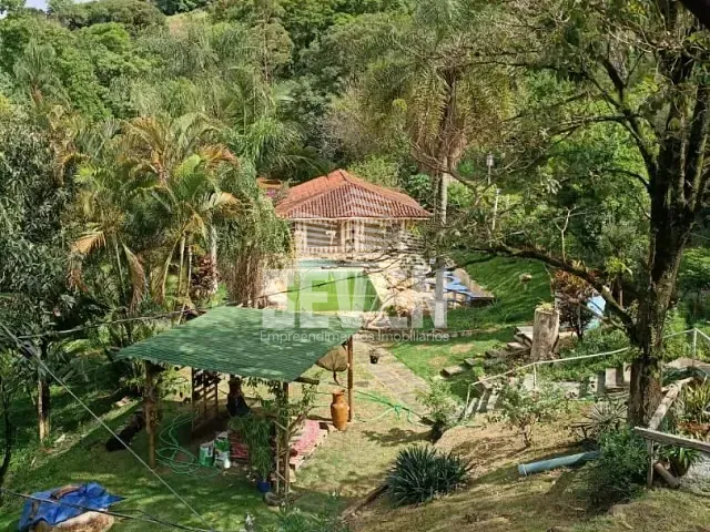 Sítio com 84500m², à venda, no bairro Piraporão em Piedade