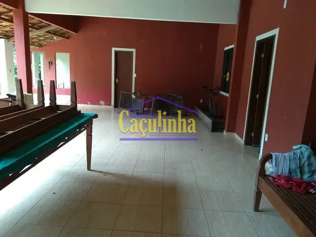 Sítio com 250m² 5 quartos e 7 banheiros, à venda, no bairro Rialto em Barra Mansa