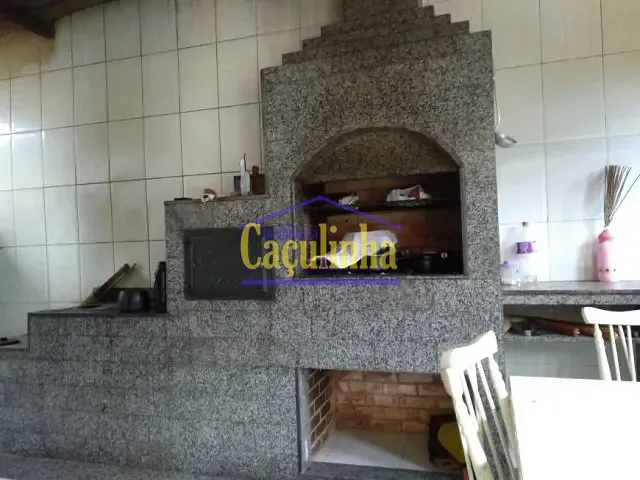 Sítio com 250m² 5 quartos e 7 banheiros, à venda, no bairro Rialto em Barra Mansa