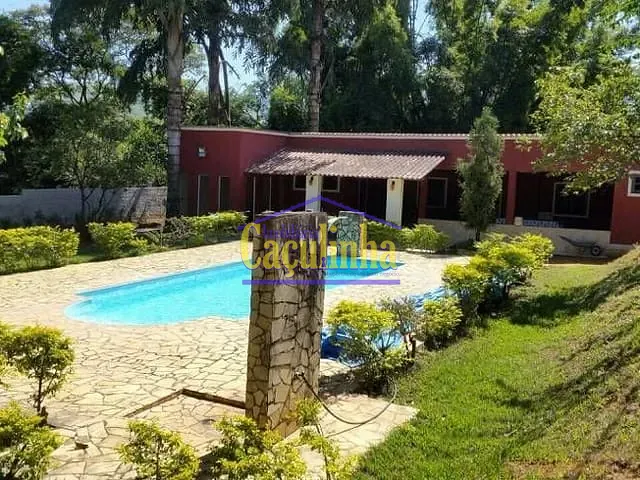 Sítio com 250m² 5 quartos e 7 banheiros, à venda, no bairro Rialto em Barra Mansa
