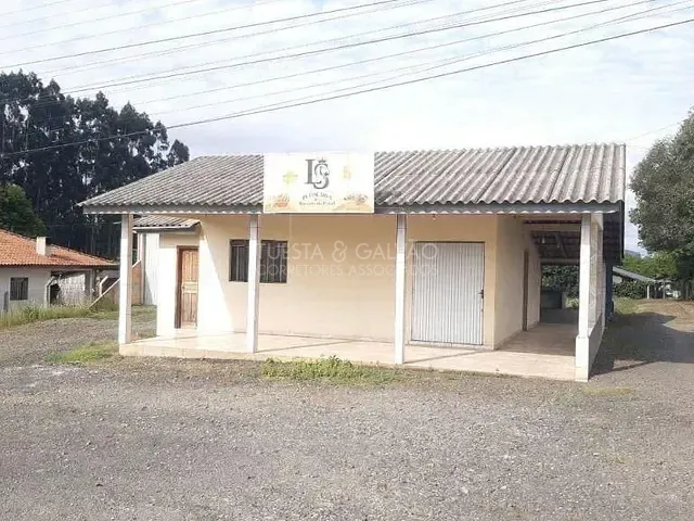 Sítio com 670m² 5 quartos e 3 banheiros, à venda, no bairro Centro em Antônio Olinto
