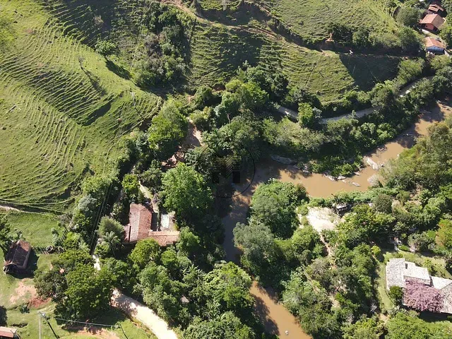 Sítio com 40000m² 3 quartos e 3 banheiros, à venda, no bairro Barra em São Luiz do Paraitinga