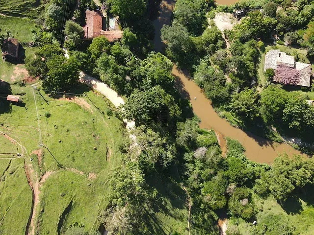 Sítio com 40000m² 3 quartos e 3 banheiros, à venda, no bairro Barra em São Luiz do Paraitinga