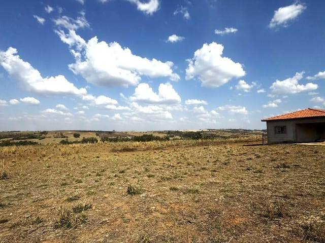 Sítio com 36300m², à venda, no bairro Jardim Wanderley em Tatuí