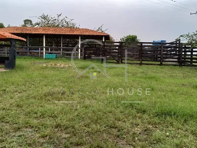 Sítio com 26000m² 3 quartos e 3 banheiros, à venda, no bairro Chanflora em Altinópolis