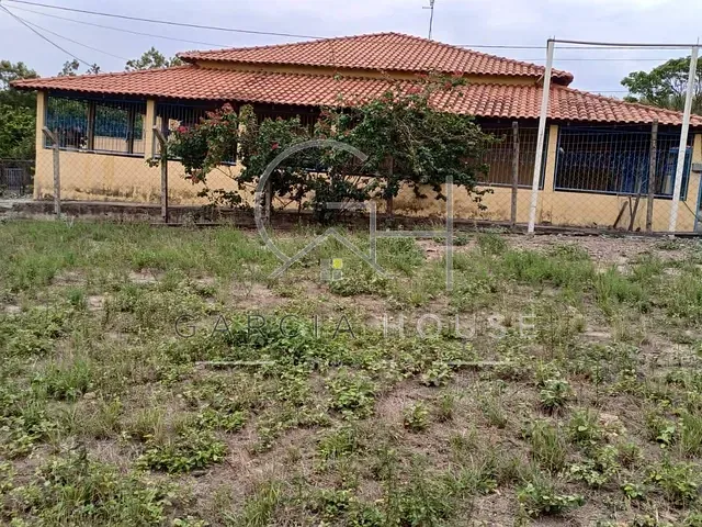 Sítio com 26000m² 3 quartos e 3 banheiros, à venda, no bairro Chanflora em Altinópolis
