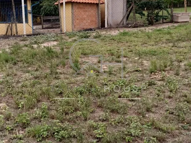 Sítio com 26000m² 3 quartos e 3 banheiros, à venda, no bairro Chanflora em Altinópolis