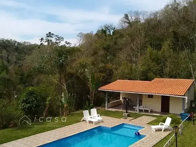 Sítio com 21000m² 3 quartos e 2 banheiros, à venda, no bairro Piedade em Caçapava
