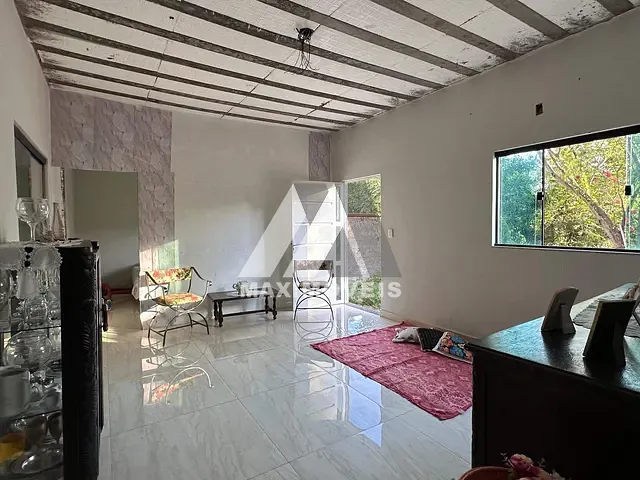 Sítio com 2000m² 2 quartos e 1 banheiro, à venda, no bairro Zona Rural em Araçuaí