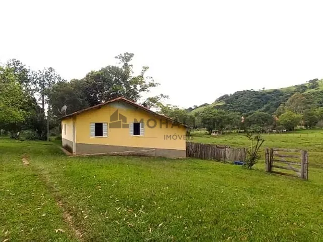 Sítio com 75000m² 2 quartos e 1 banheiro, à venda, no bairro Mourão em Piranguinho