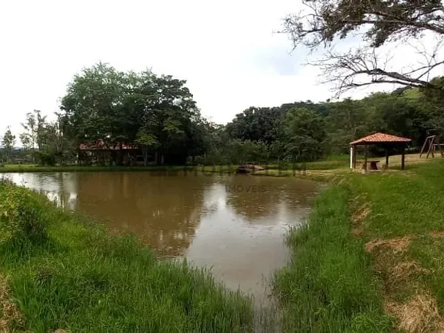 Sítio com 75000m² 2 quartos e 1 banheiro, à venda, no bairro Mourão em Piranguinho
