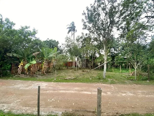 Terreno com 304m², à venda, no bairro Santa Luzia em Tijucas