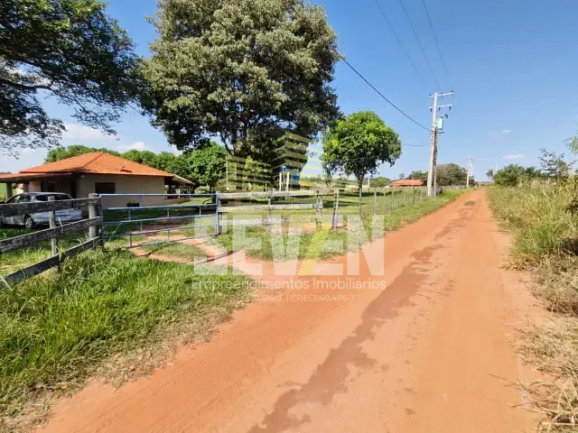 Sítio com 48400m² 2 quartos e 1 banheiro, à venda, no bairro Jardim Nova São Pedro em Arealva