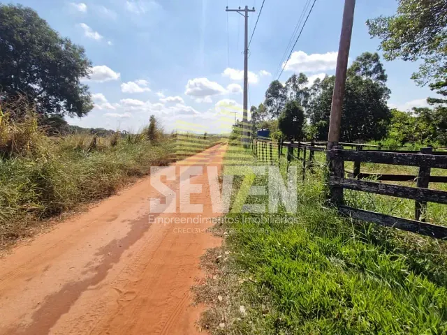 Sítio com 48400m² 2 quartos e 1 banheiro, à venda, no bairro Jardim Nova São Pedro em Arealva