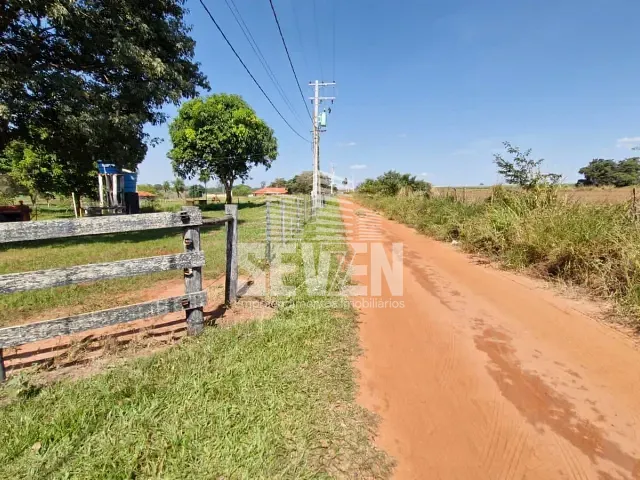 Sítio com 48400m² 2 quartos e 1 banheiro, à venda, no bairro Jardim Nova São Pedro em Arealva
