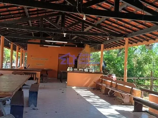 Sítio com 2420000000m² 14 quartos e 8 banheiros, à venda, no bairro Jardim Colônia em Jacareí